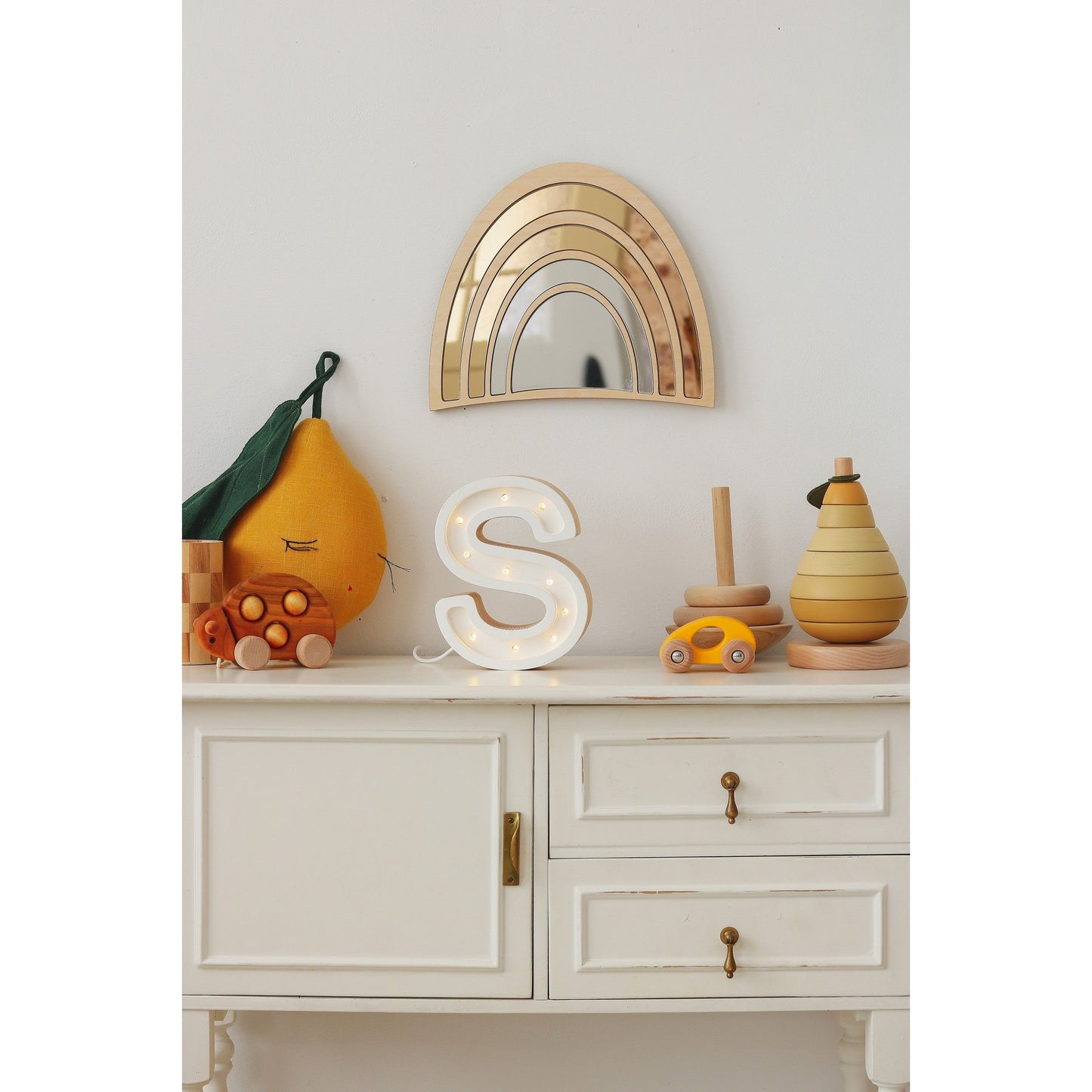Kids Room Rainbow Mirror – Child-Friendly Acrylic & Wood