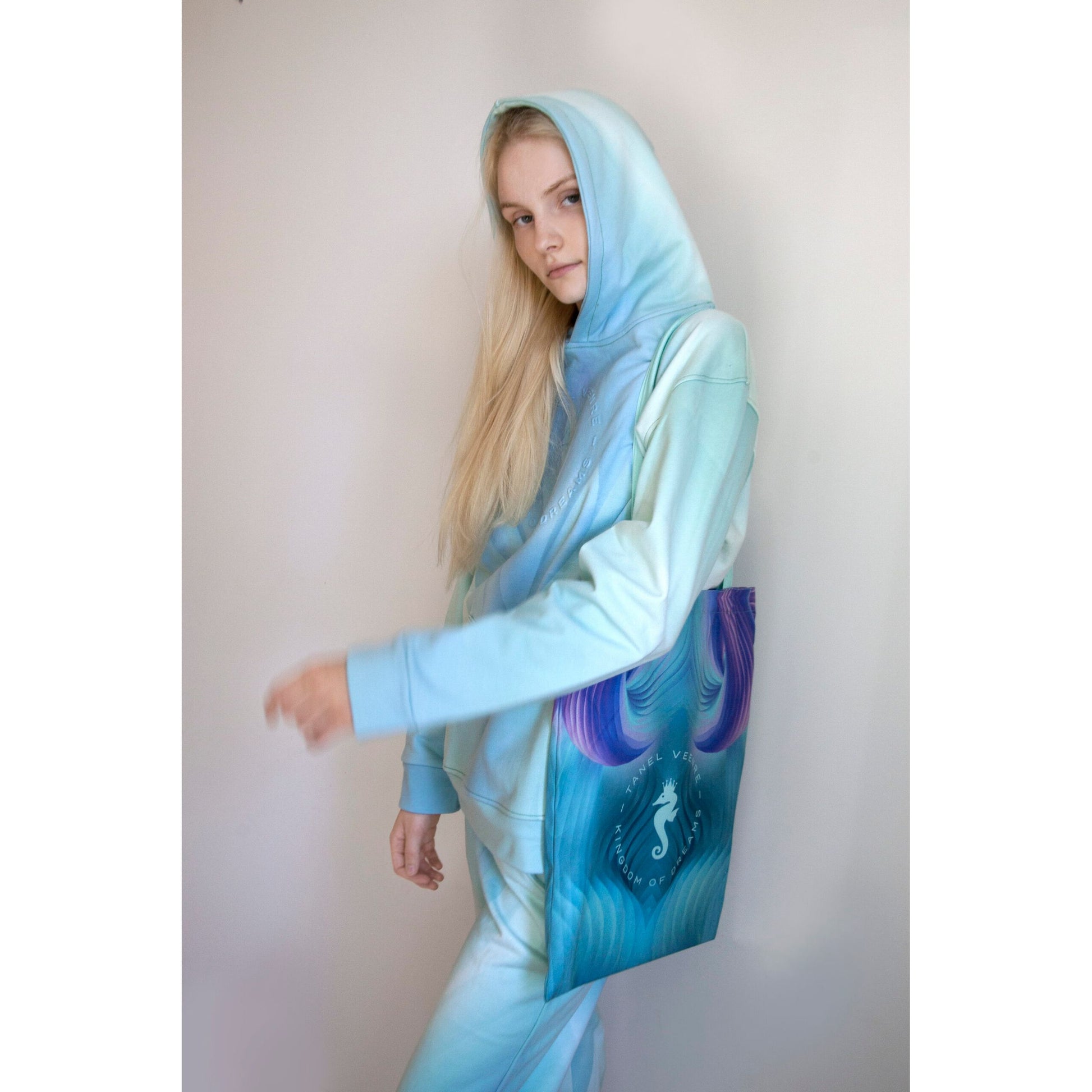 Mirage tote bag