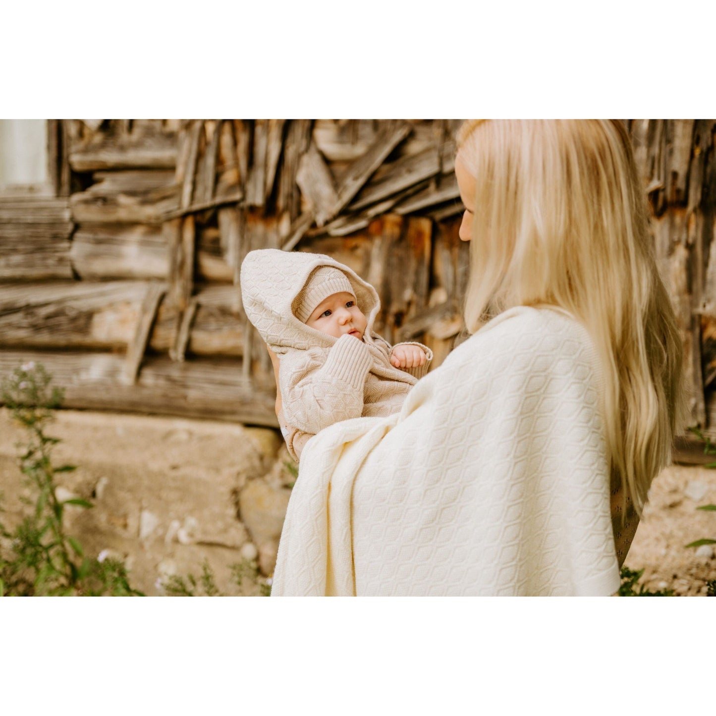 HAPPINESS Gift Set For Baby - Blanket, Romper and Bonnet
