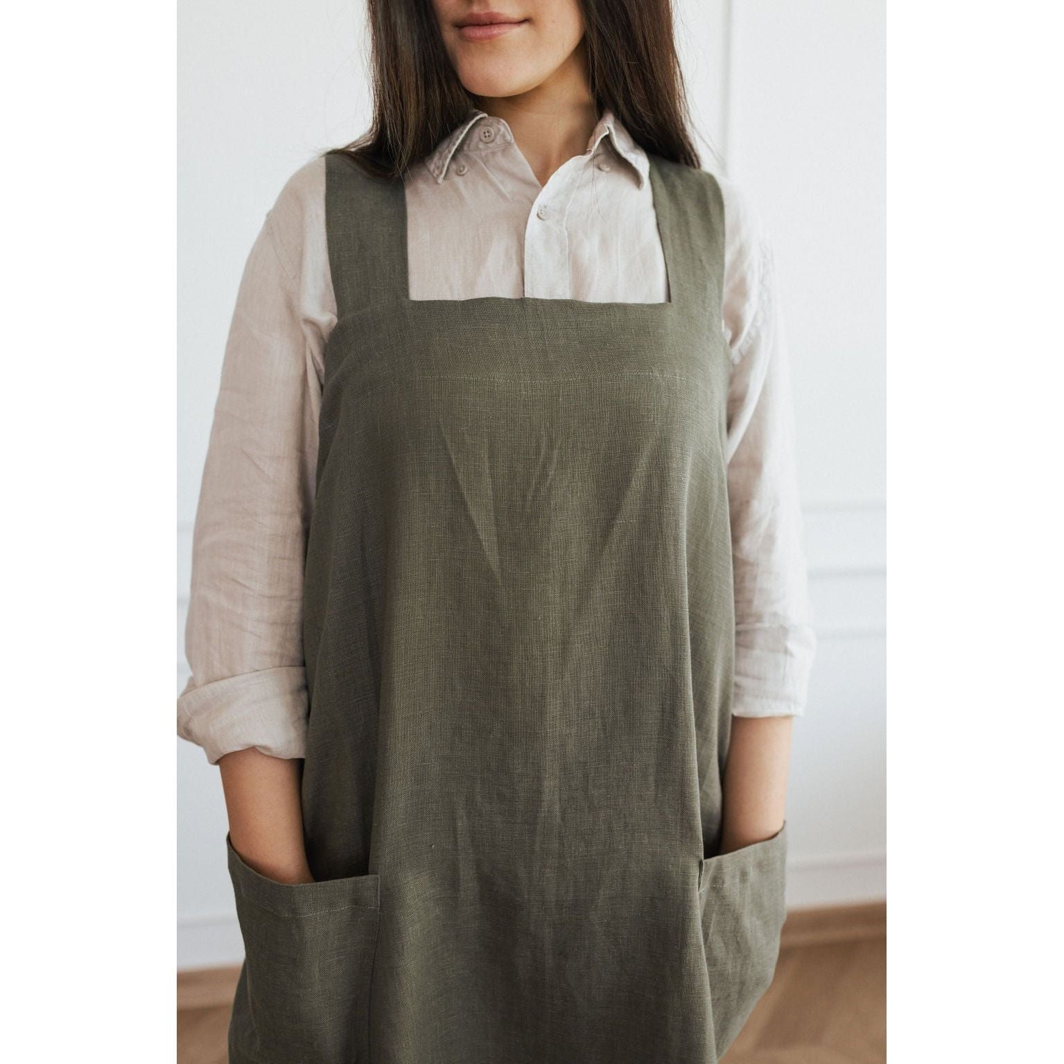 Linen Crossed Back Apron