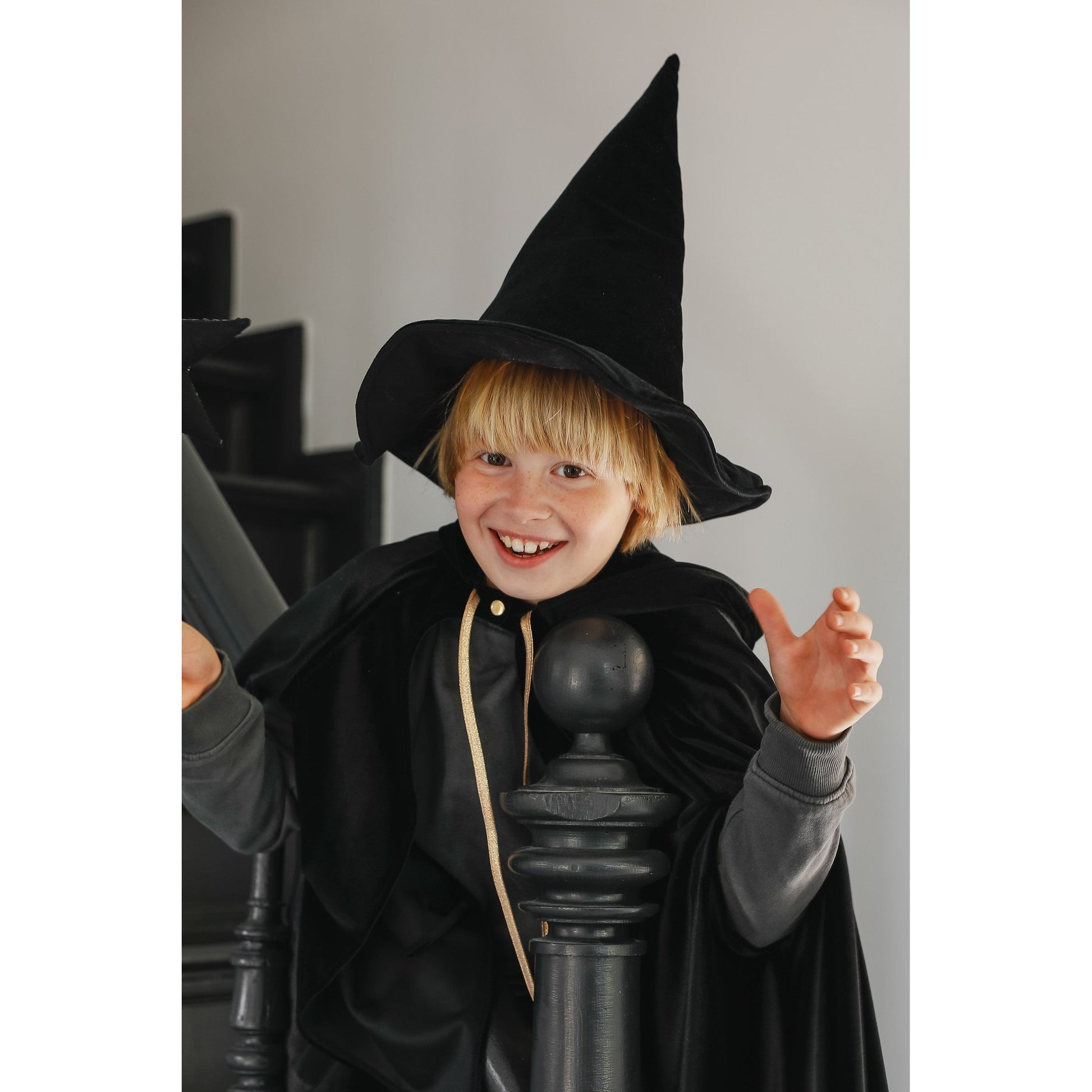 Magic Cape Costume - Black Riding Hood