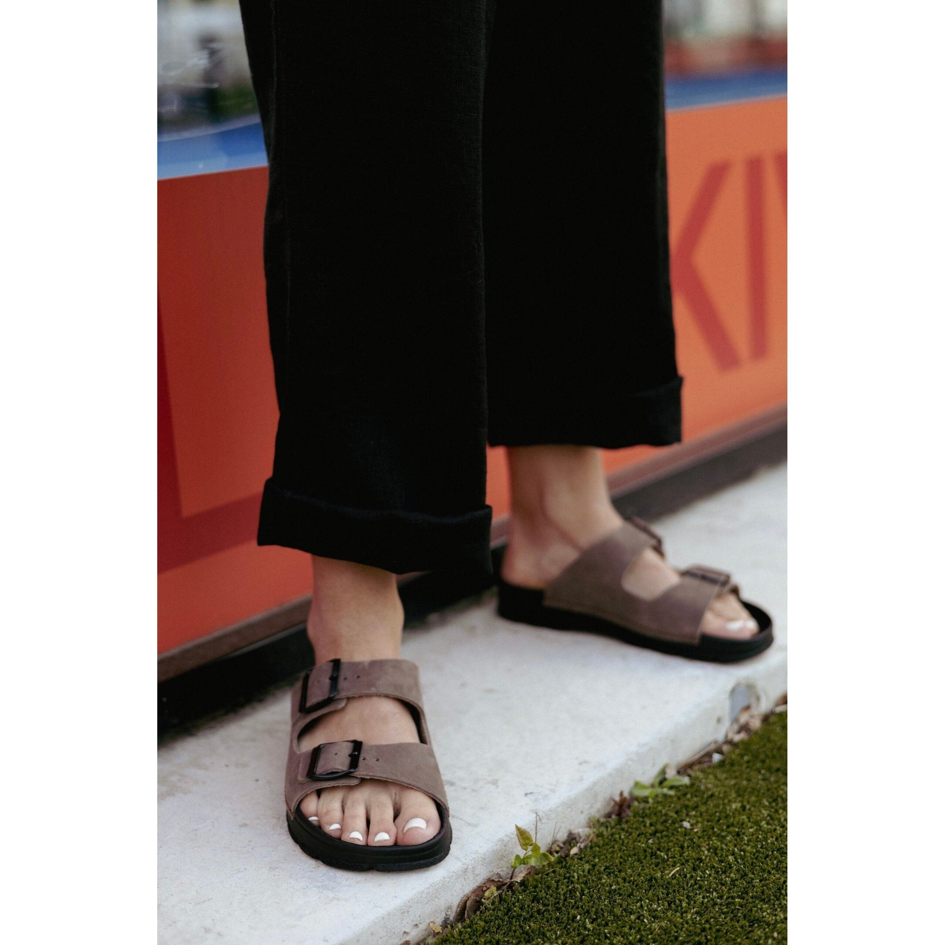 Meeliku Leather Sandals – Brown/Black 