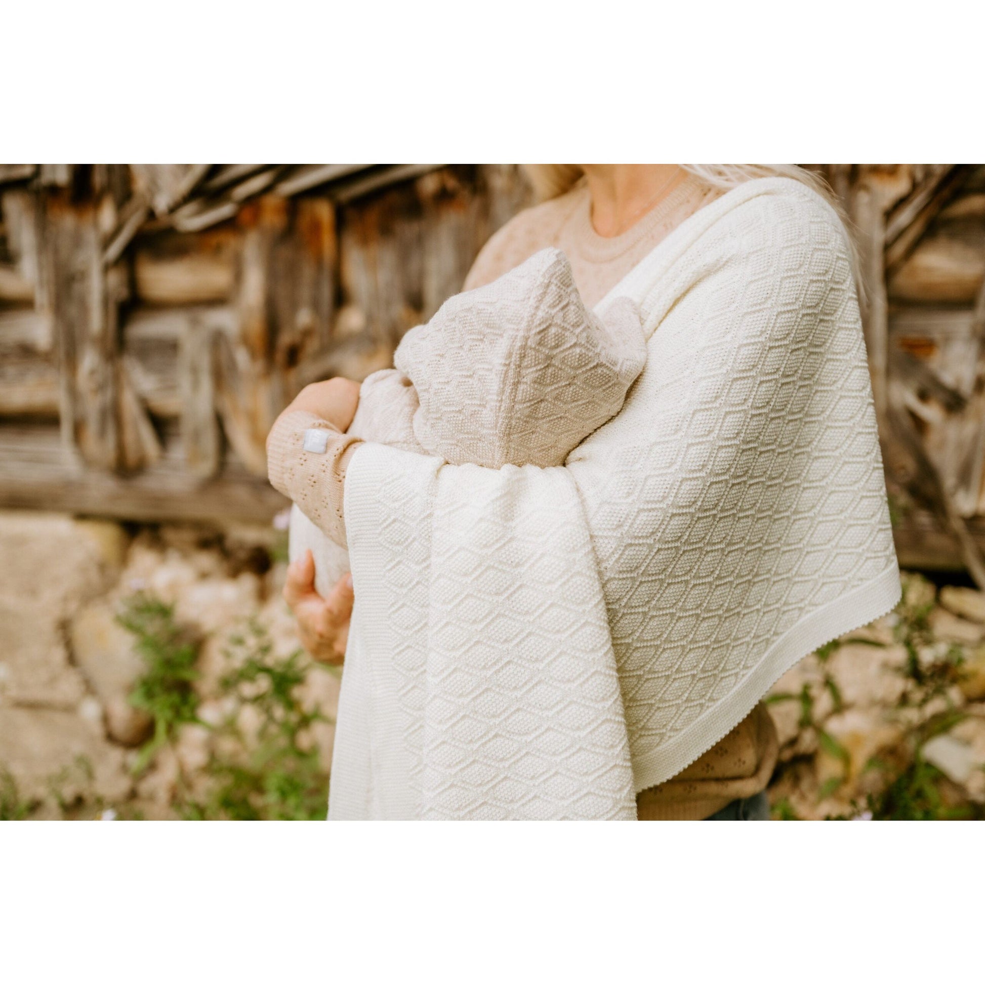 Merino wool baby blanket HAPPINESS