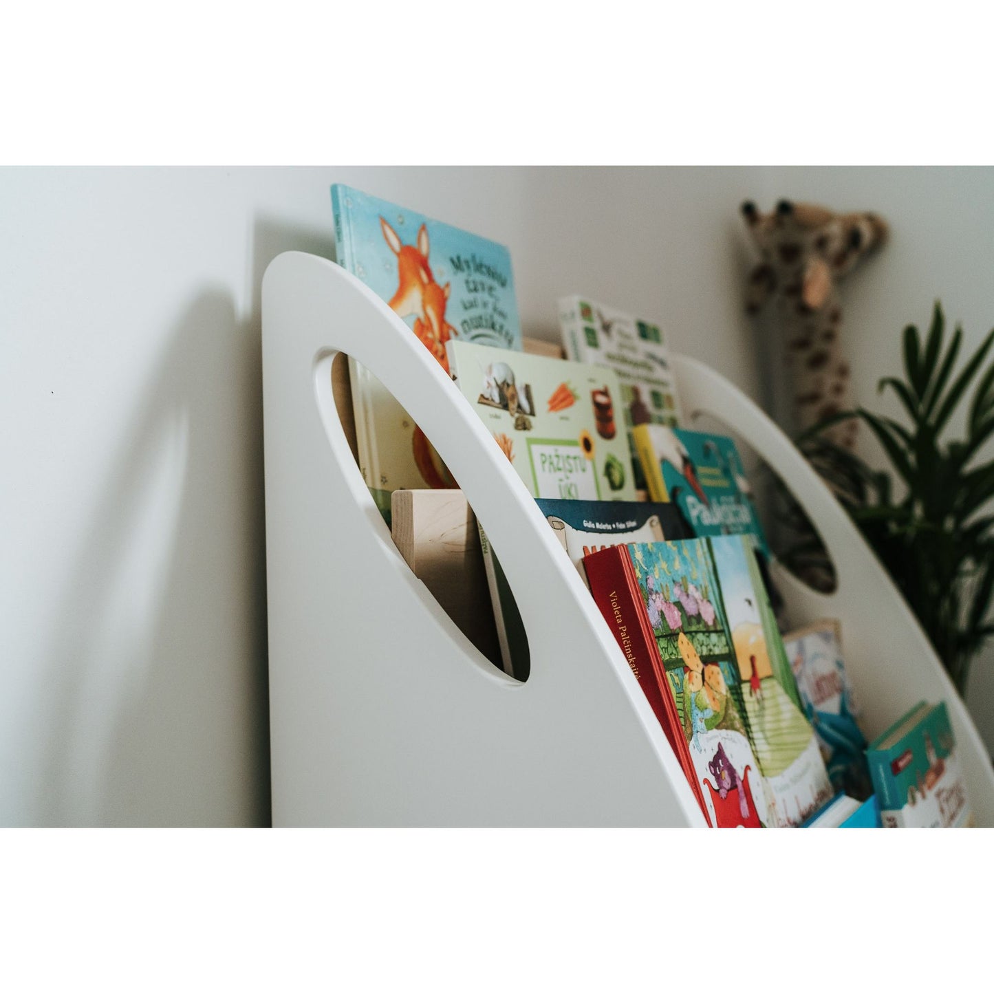 Modular Montessori Bookshelf With Book Storage - 4 Shelves