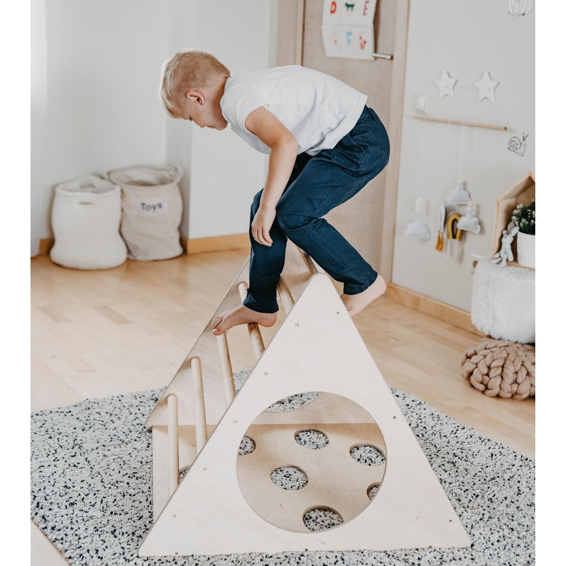Montessori 3-Angle Climber