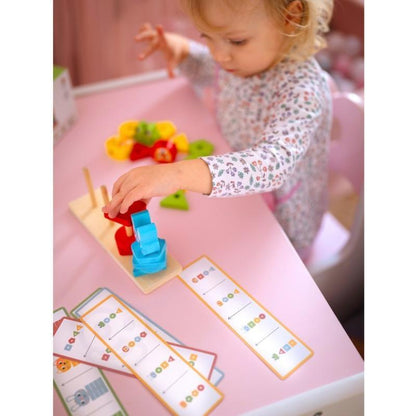 Montessori Puzzle Pyramid With Animals