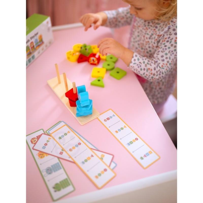 Montessori Puzzle Pyramid With Animals
