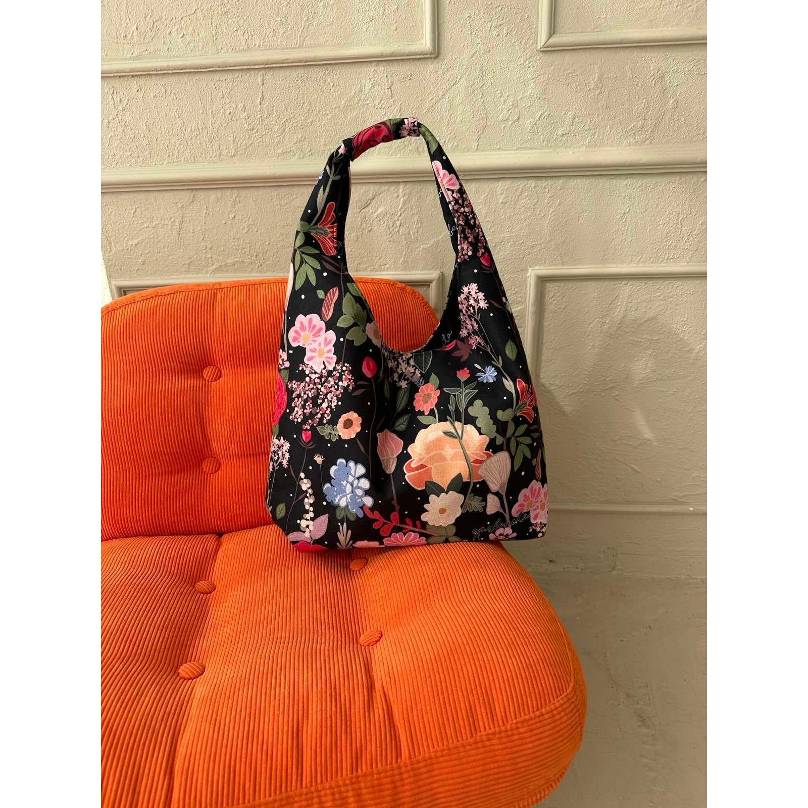 Moon Bag - Curly Summer Night