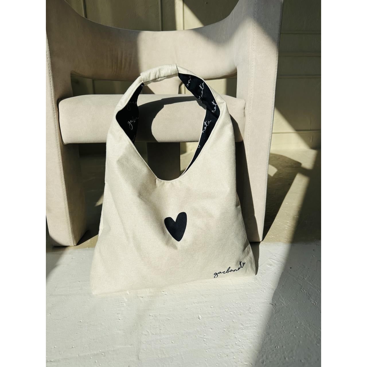 Moon Bag Heart - White