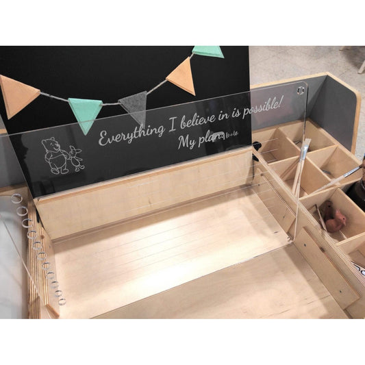 Multisensory Art Table/Desk Luula