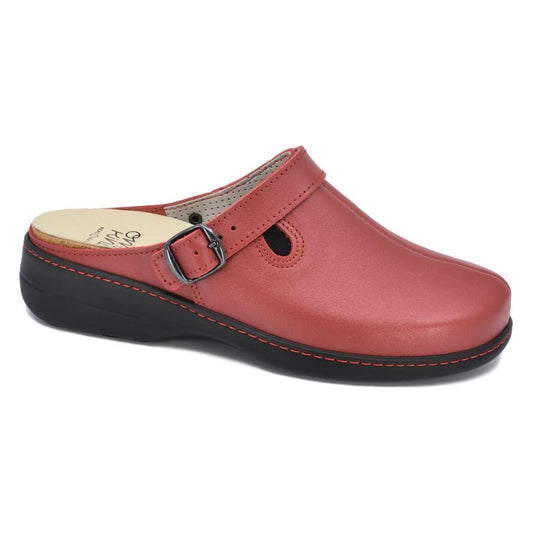 Loosu Closed Toe Leather Sandals - Red