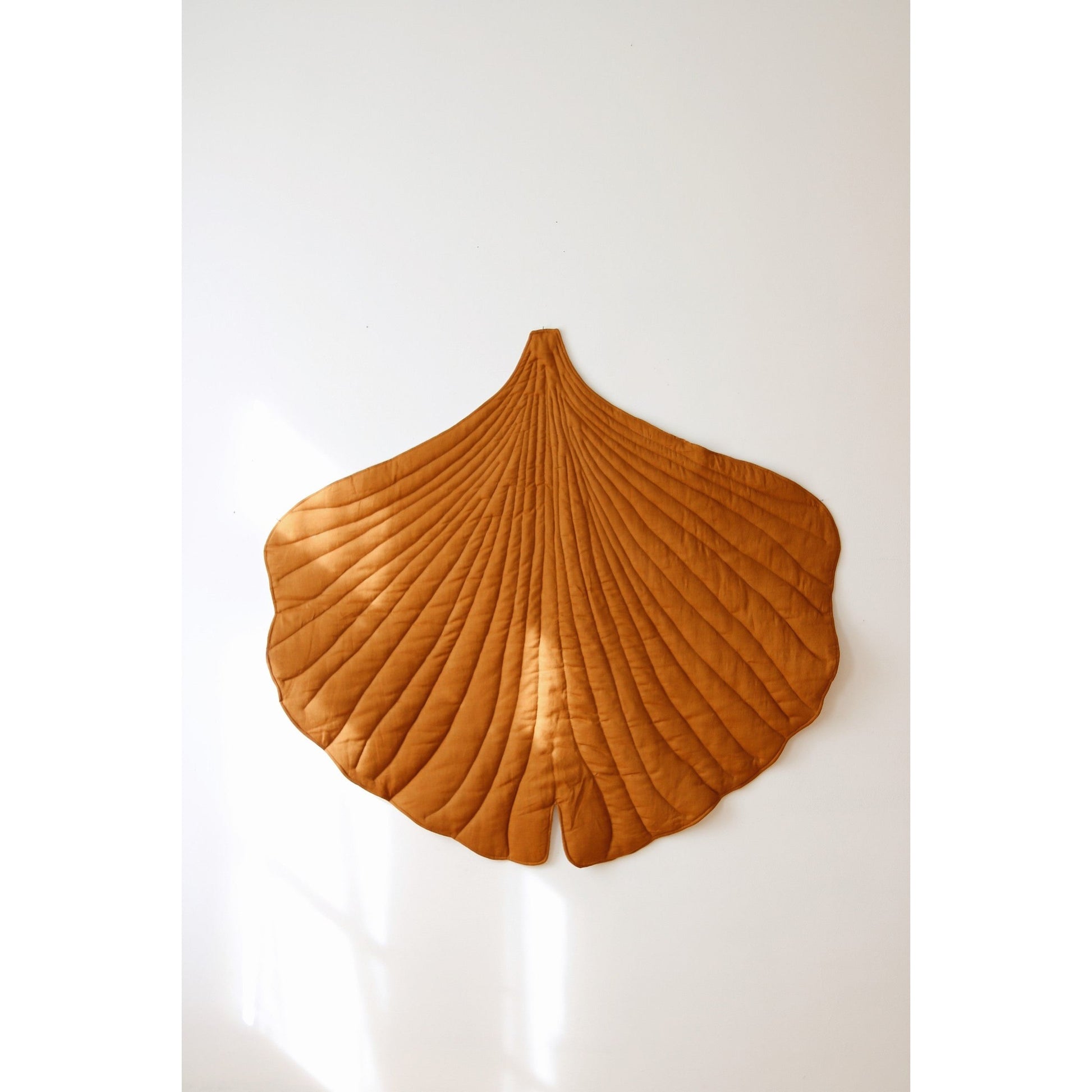 Organic Cotton and Linen Ginkgo Leaf Playmat - Caramel