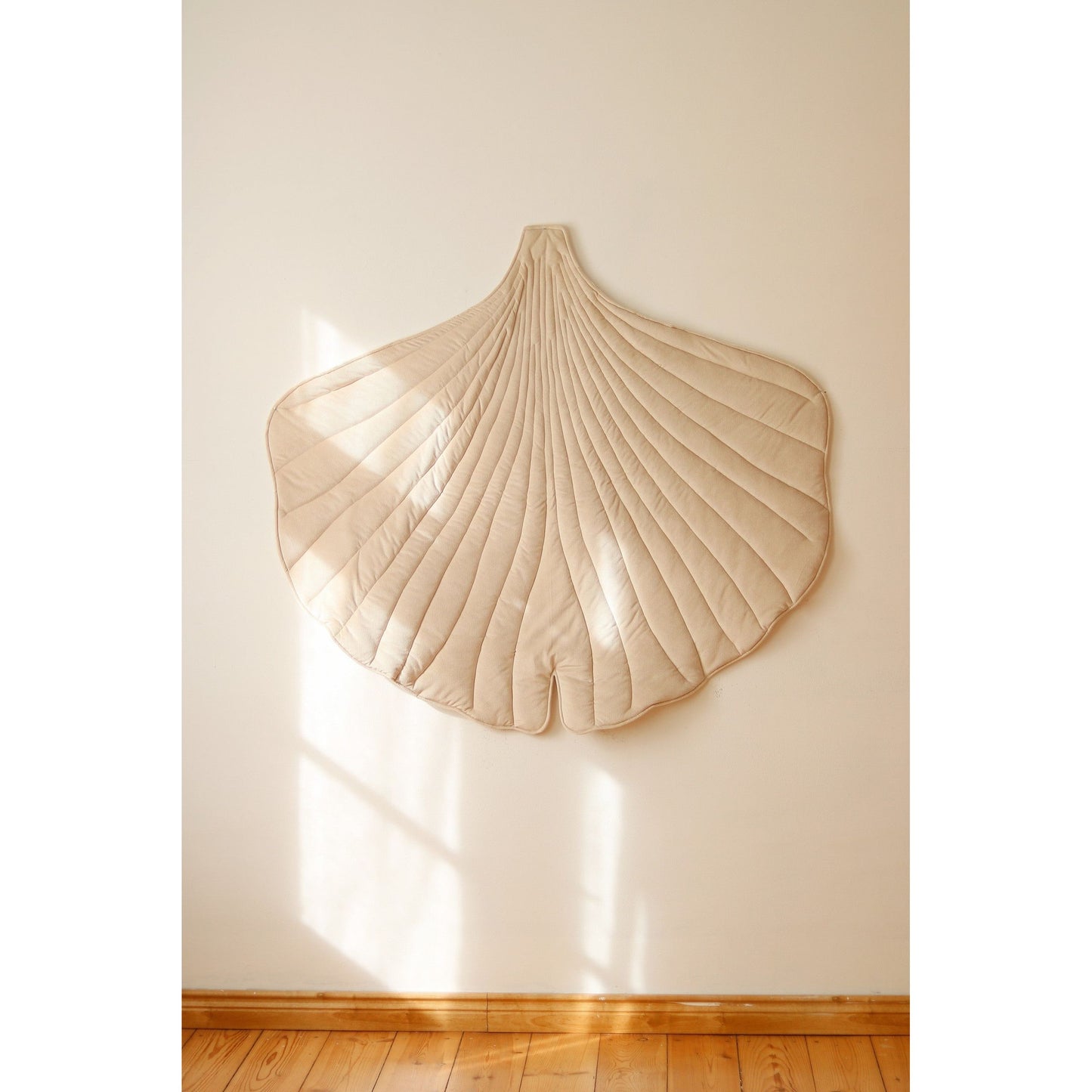 Organic Cotton and Velvet Ginkgo Leaf Playmat - Cream