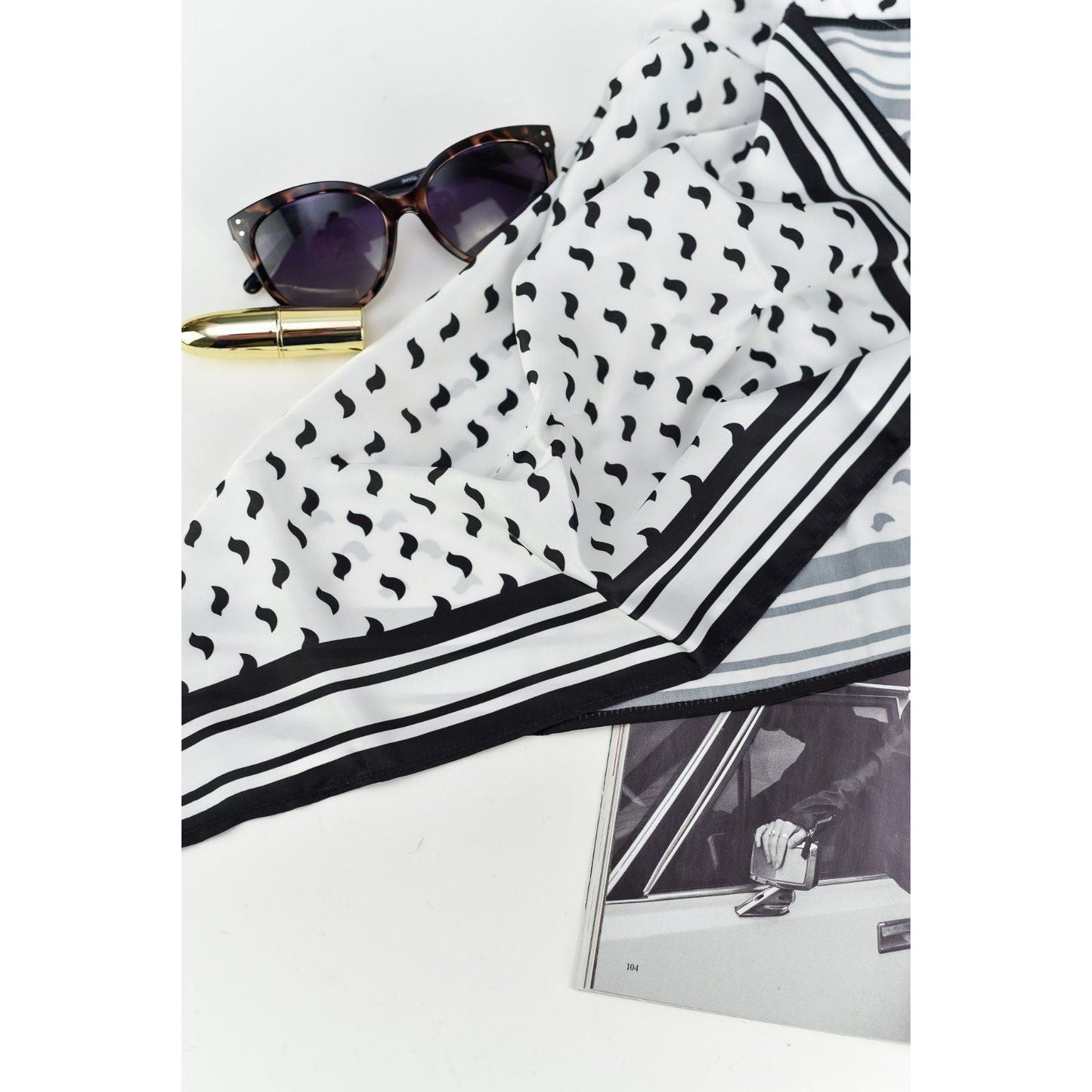 Scarf Black Birds
