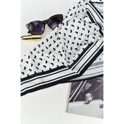 Scarf Black Birds