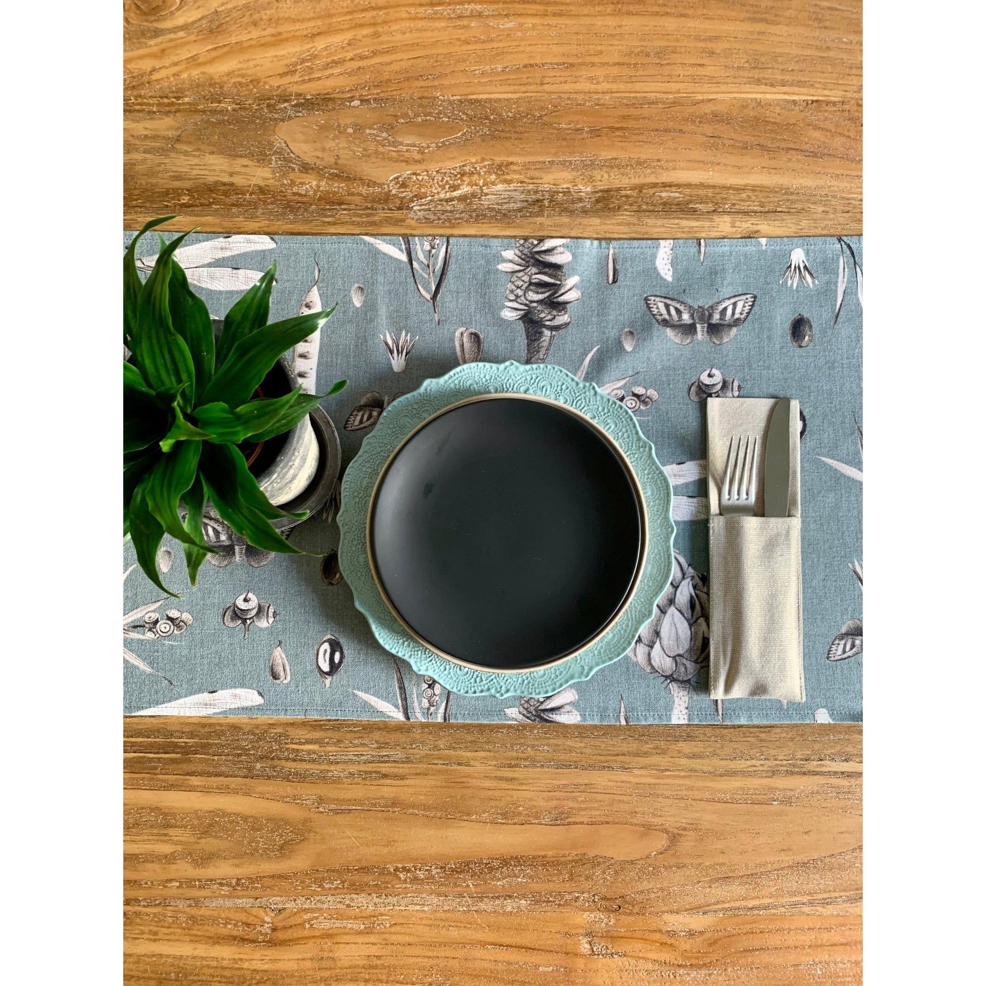 Seeds Aqua Table Runner