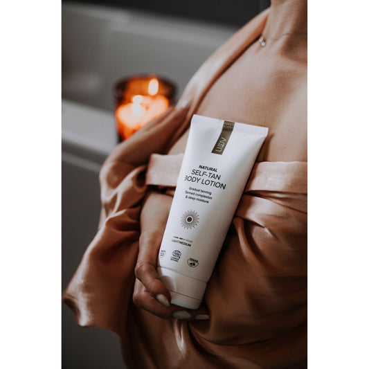 Self-Tanning Body Lotion Light/Medium COSMOS, 200ml