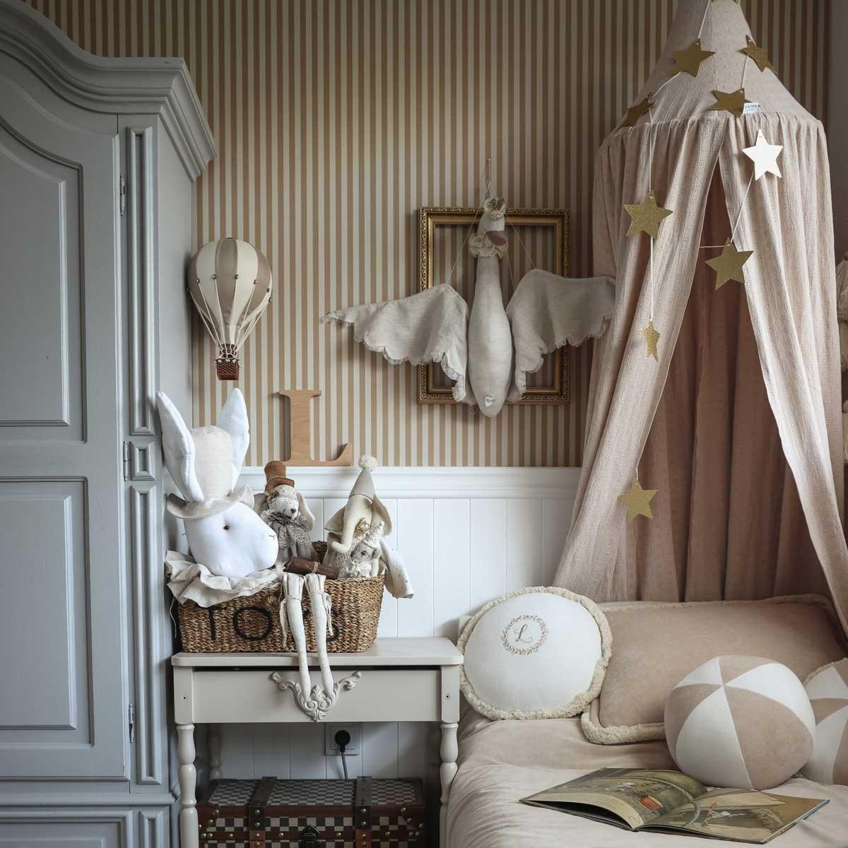 Simple Vintage Stripes Wallpaper - Beige And Brown