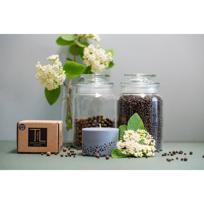 Hand-made Soy Wax Candle with Patchouli Scent