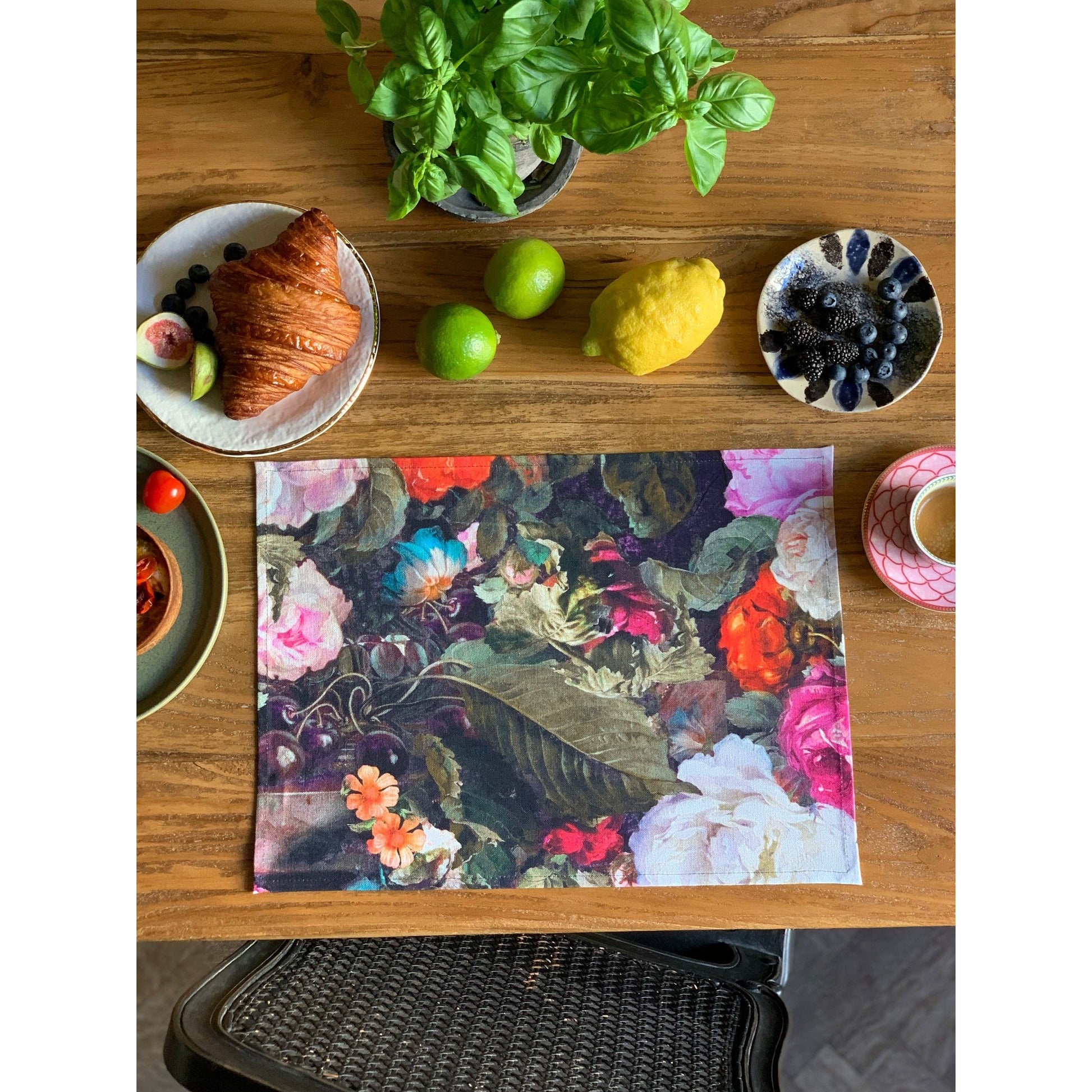 Table Placemat - Francine Black