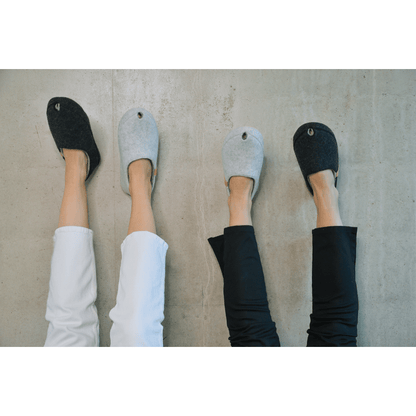 TOKU Budapest Slippers - White